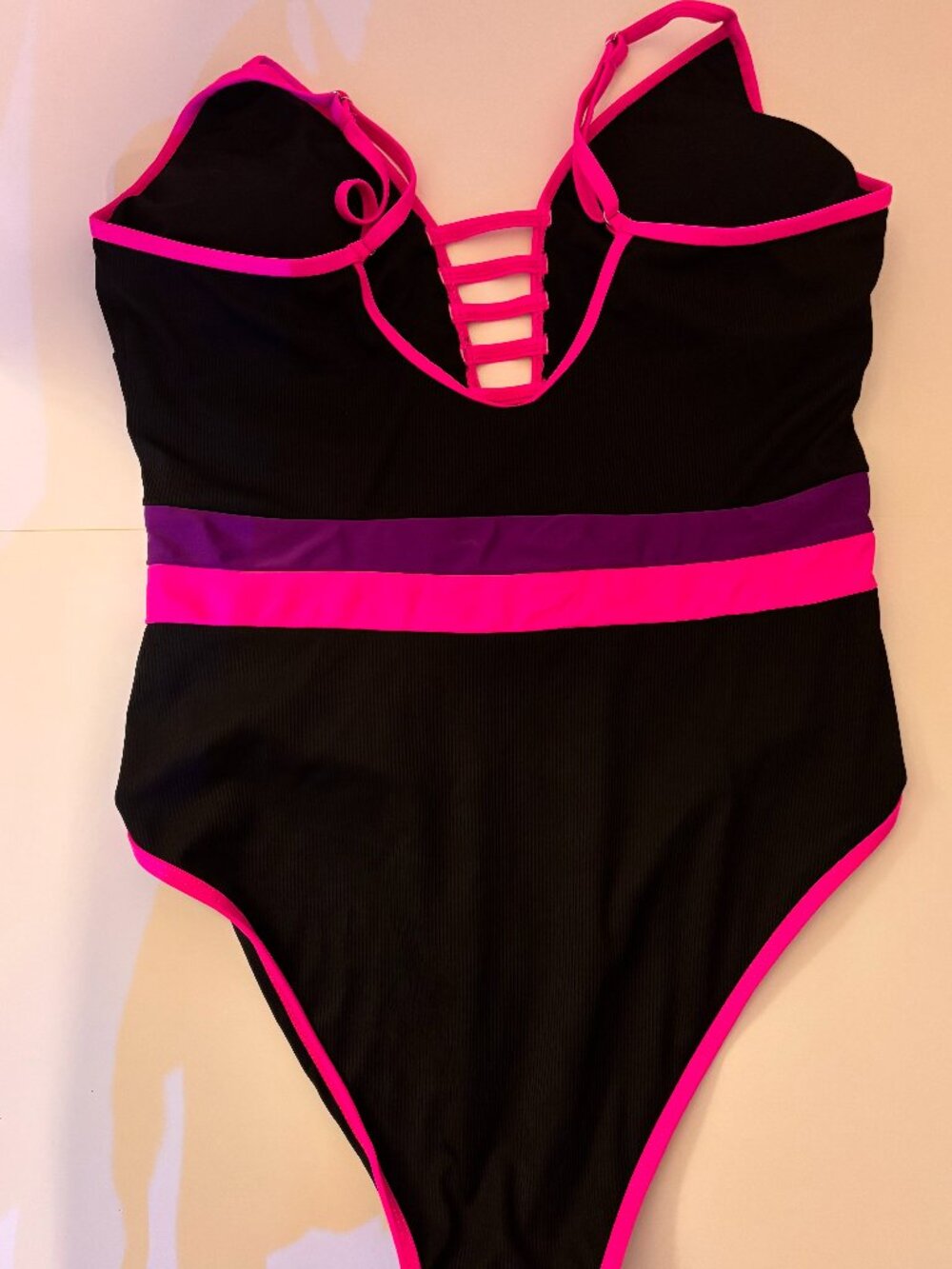 Color-Block One Piece Swimsuit - Picture 2 of 5